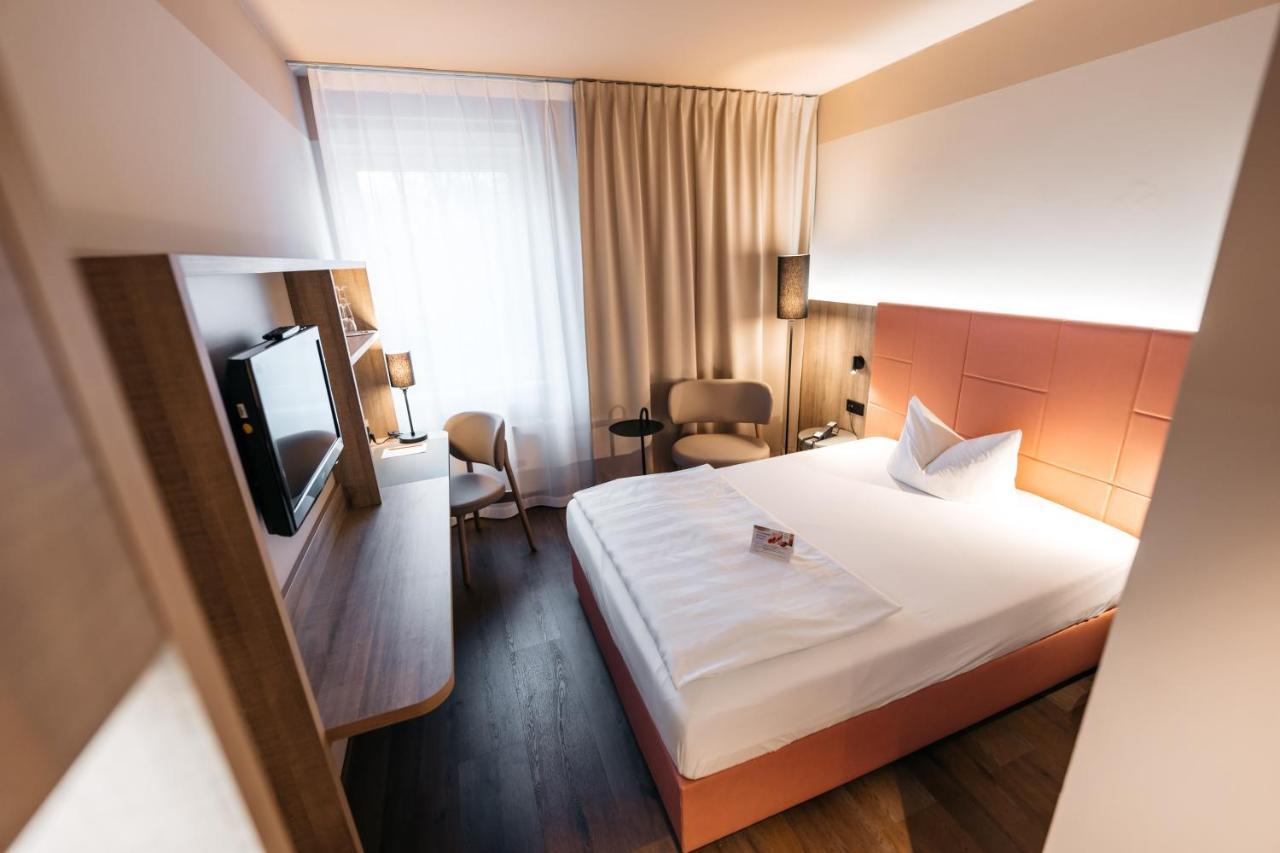 City Park Hotel Frankfurt  Exterior photo